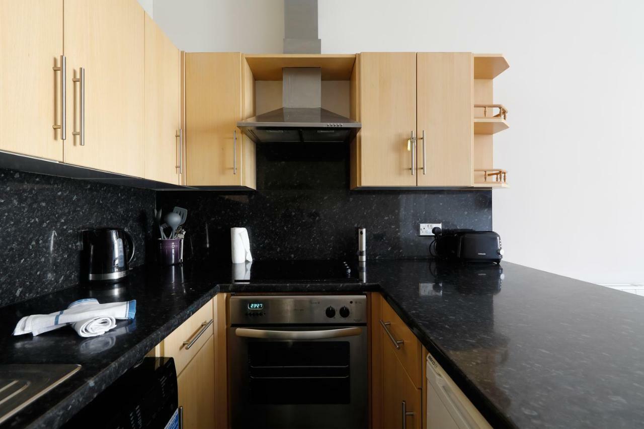 Great 2 Bedroom Apt By The Beach And Town Brighton Exterior foto